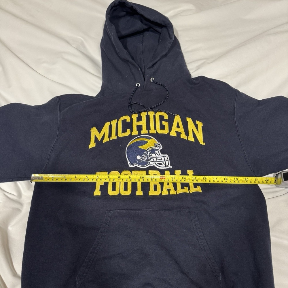 Champion Michigan Football Hoodie Size Medium Embroidered Wolverines NCAA Sports - Picture 5 of 10